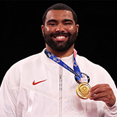 Gable Steveson with gold medal