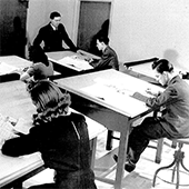 Students at drawing tables in the 1940s