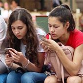 students on cell phones